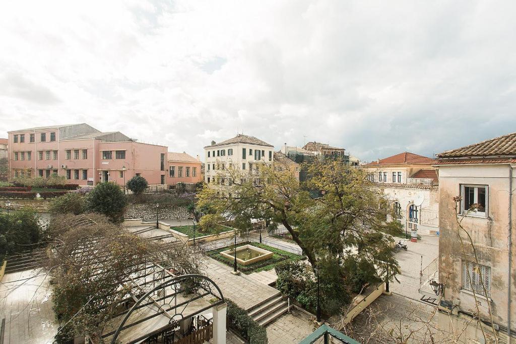 Deluxe Town Hall Square Flat In Historical Center 2 Corfu  Eksteriør billede